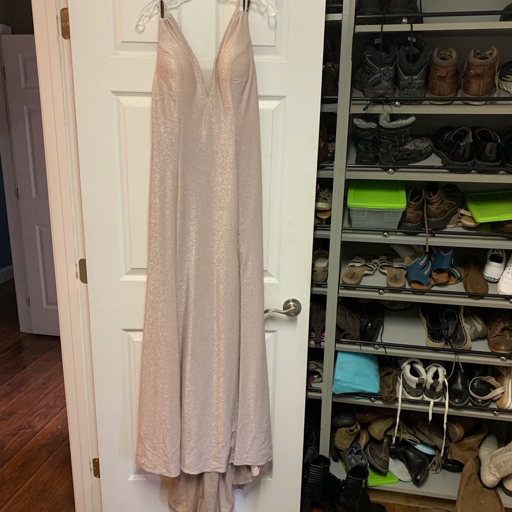 Formal stunning champagne dress.